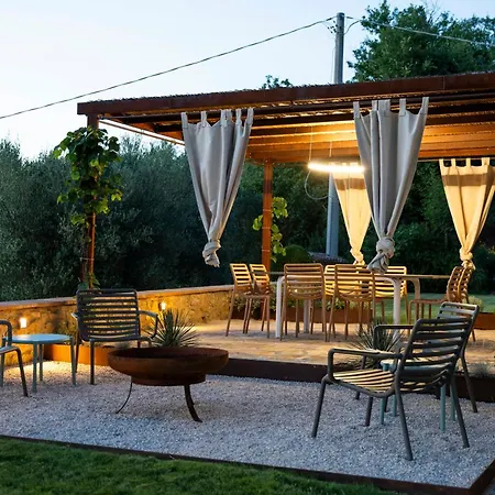 Casa de Férias Stone Overlooking Vineyards